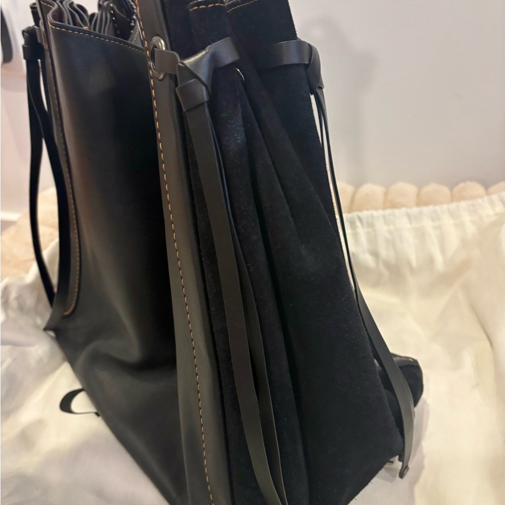 Like new! Coach 1941 Harmony Hobo 33 Black - Picture 3 of 7